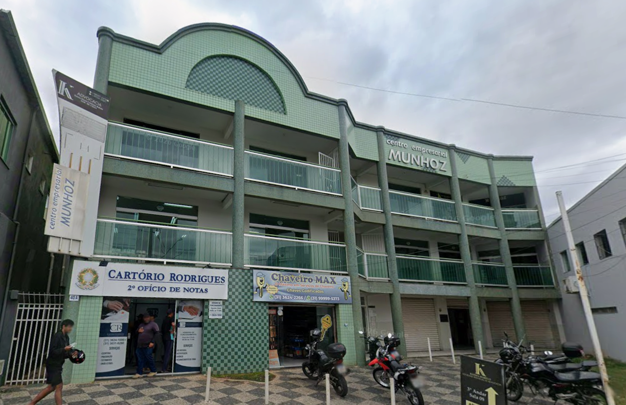 Fachada do Centro Empresarial Munhoz, onde fica o consultório