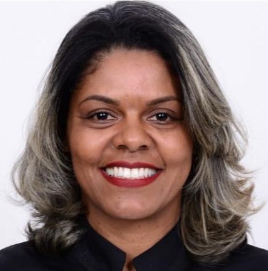 Elisangela Estarlino, psicóloga